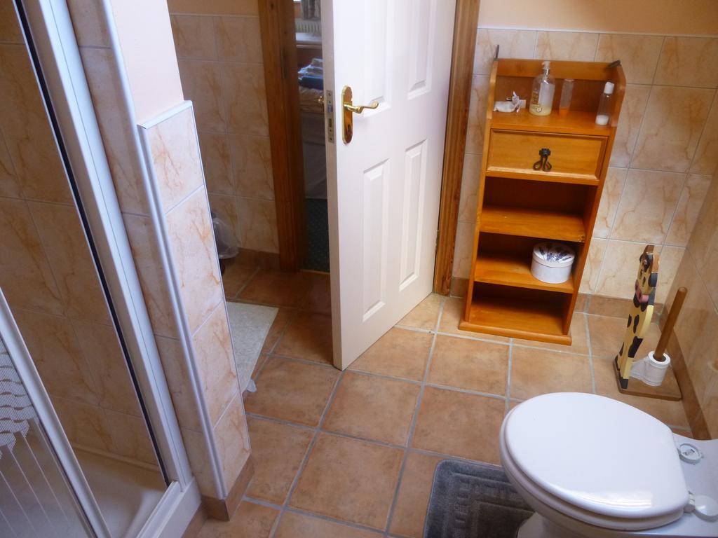 Ferryview B&B V23 X577 Cahersiveen Kamer foto