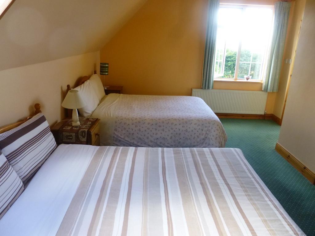 Ferryview B&B V23 X577 Cahersiveen Kamer foto